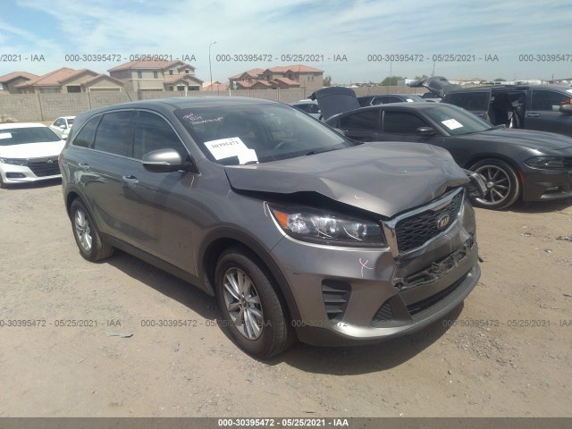 KIA SORENTO 2019 5xypg4a59kg434541