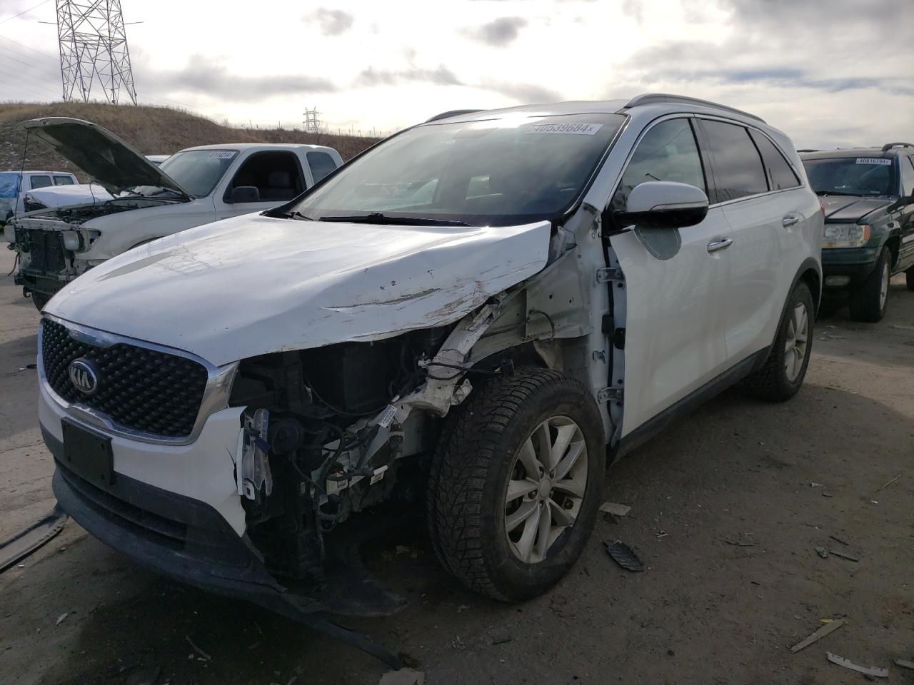 KIA SORENTO 2016 5xypg4a5xgg016710