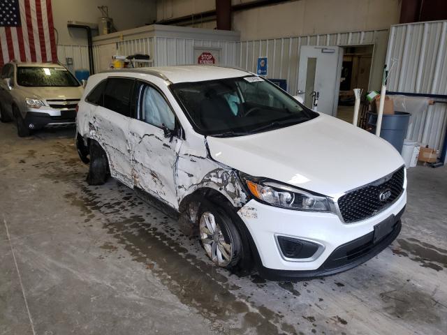 KIA SORENTO LX 2017 5xypg4a5xhg199446