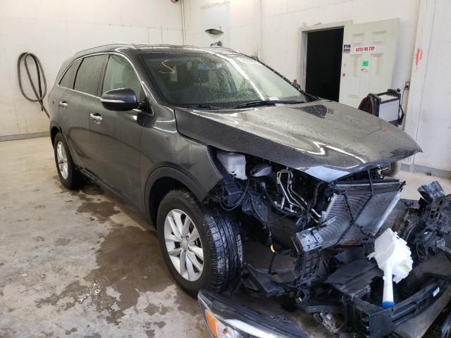 KIA SORENTO LX 2018 5xypg4a5xjg374719