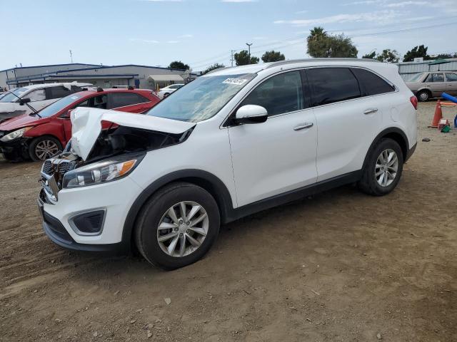 KIA SORENTO LX 2018 5xypg4a5xjg393948