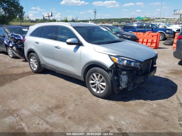 KIA SORENTO 2018 5xypg4a5xjg394663