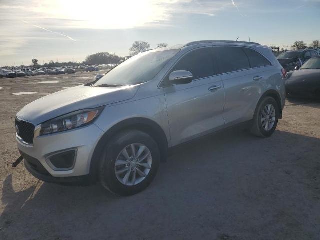 KIA SORENTO 2018 5xypg4a5xjg400204