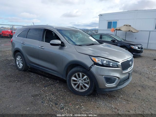 KIA SORENTO 2018 5xypg4a5xjg405158