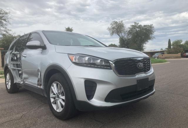 KIA SORENTO LX 2019 5xypg4a5xkg455849