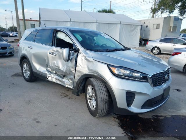 KIA SORENTO 2019 5xypg4a5xkg571956