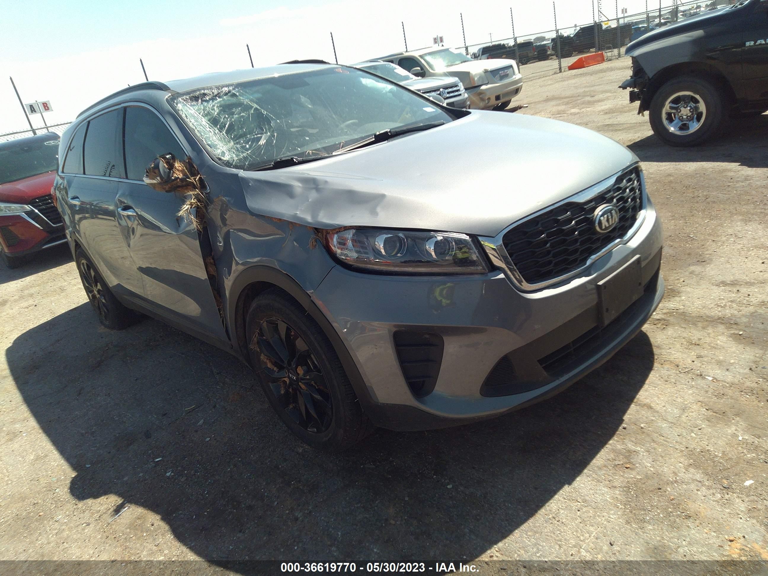 KIA SORENTO 2019 5xypg4a5xkg594895