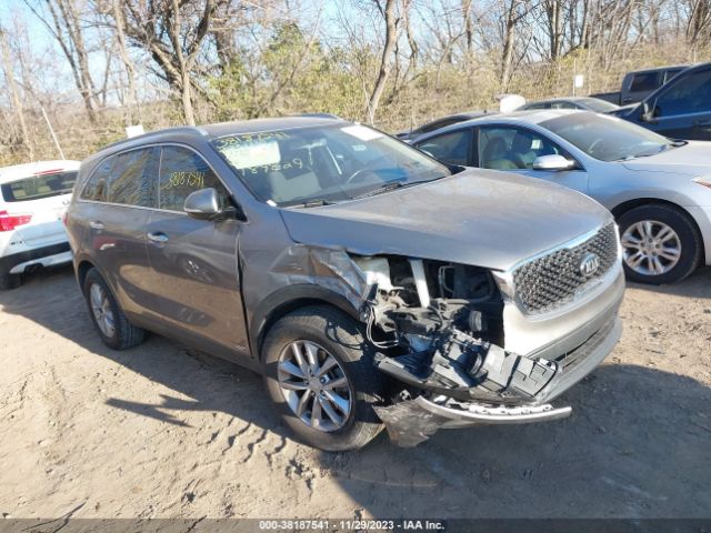 KIA SORENTO 2017 5xypgda30hg189829