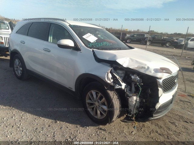 KIA SORENTO 2017 5xypgda30hg216320