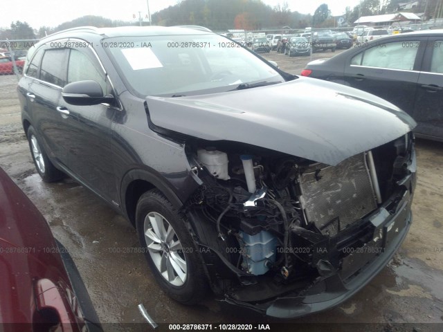 KIA SORENTO 2019 5xypgda30kg437004