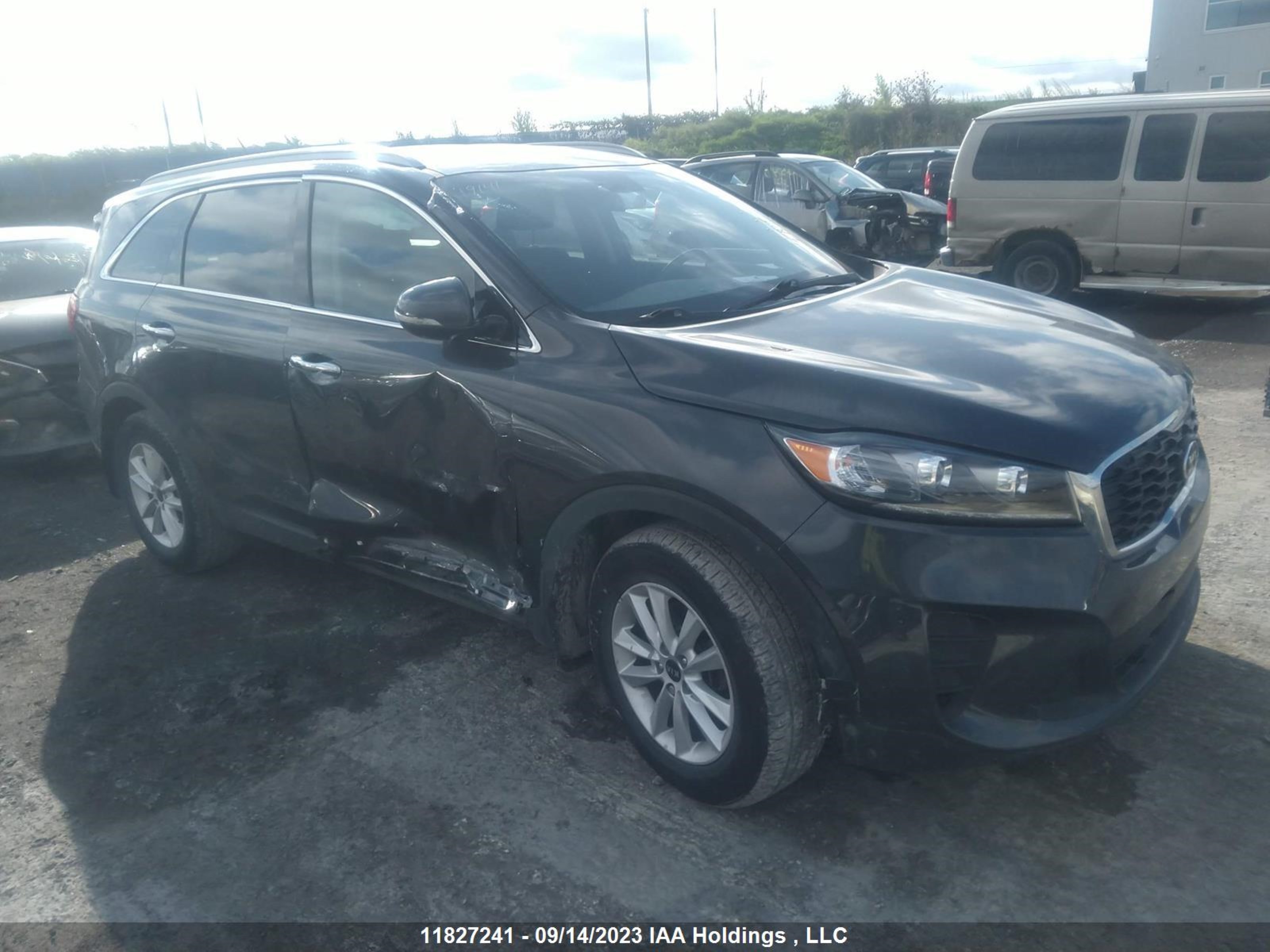 KIA SORENTO 2019 5xypgda30kg468933