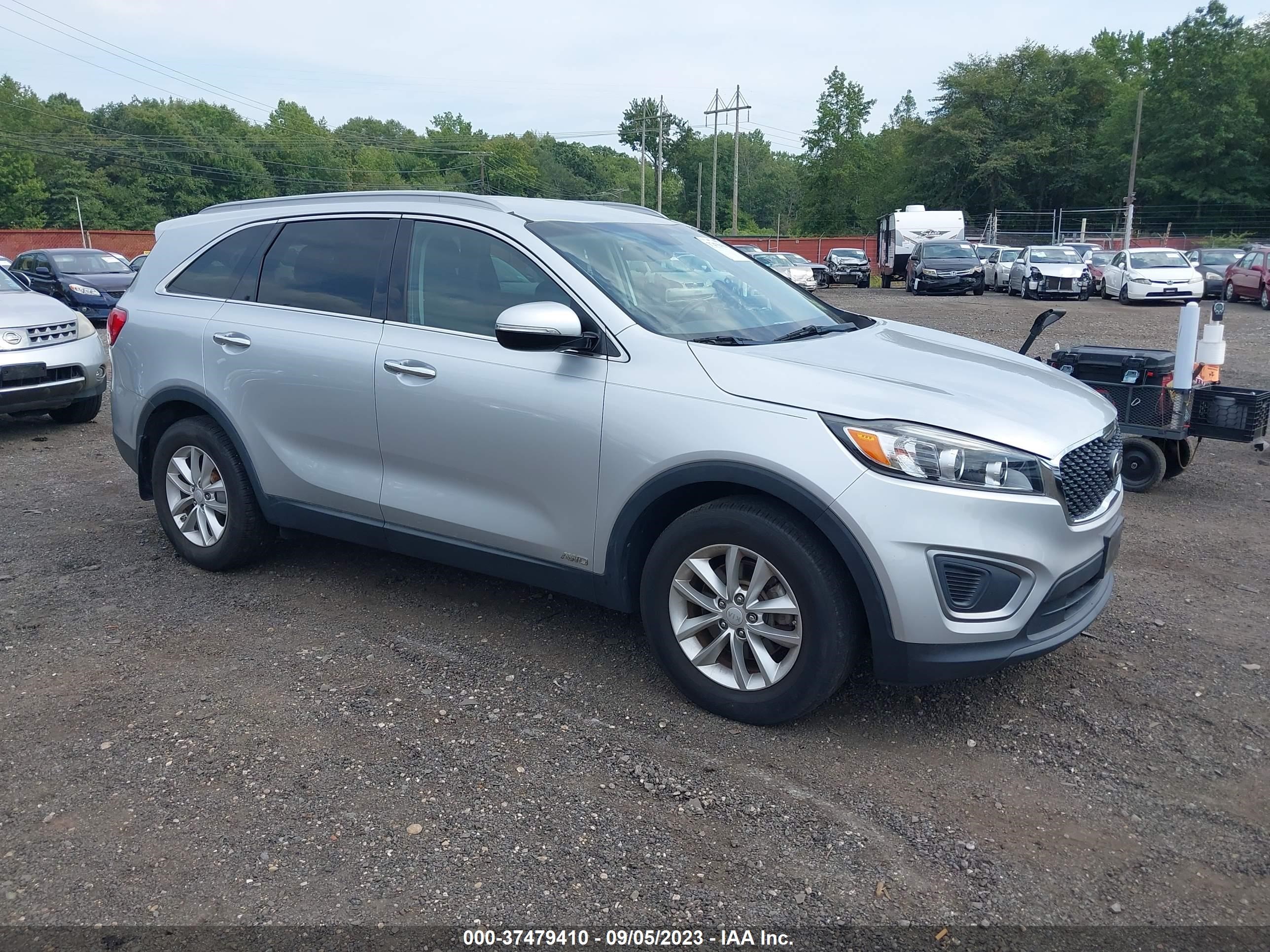 KIA SORENTO 2016 5xypgda31gg023740