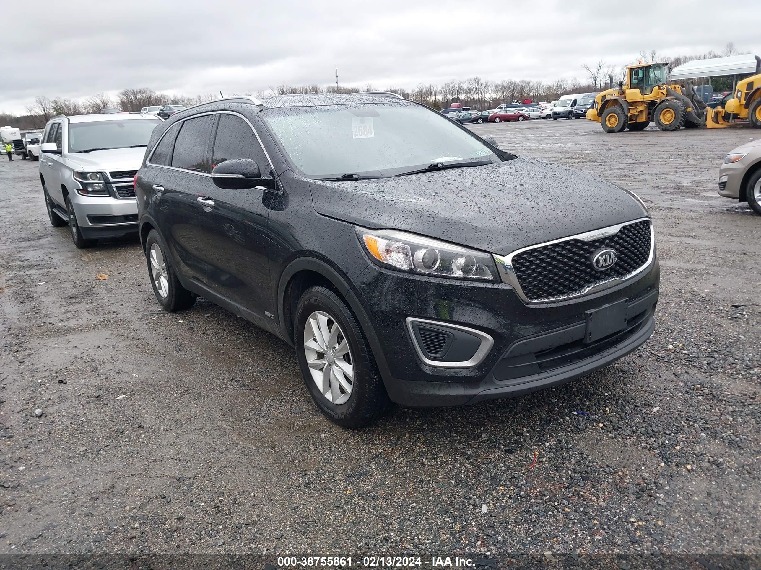 KIA SORENTO 2016 5xypgda31gg168048