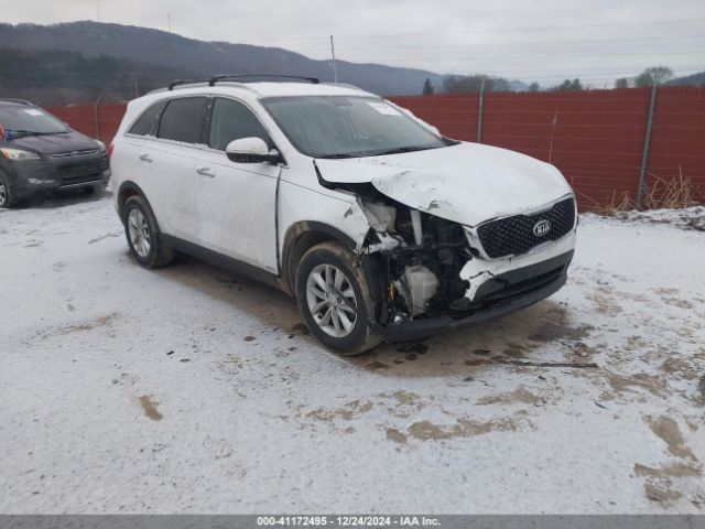 KIA SORENTO 2017 5xypgda31hg290359