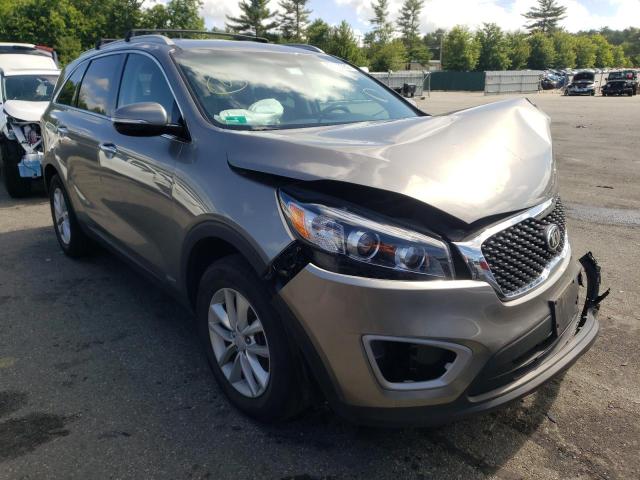 KIA SORENTO LX 2018 5xypgda31jg413325