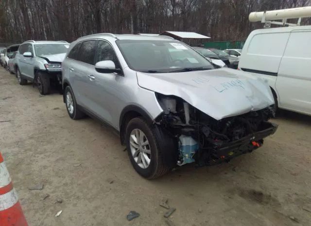 KIA SORENTO 2018 5xypgda31jg424504