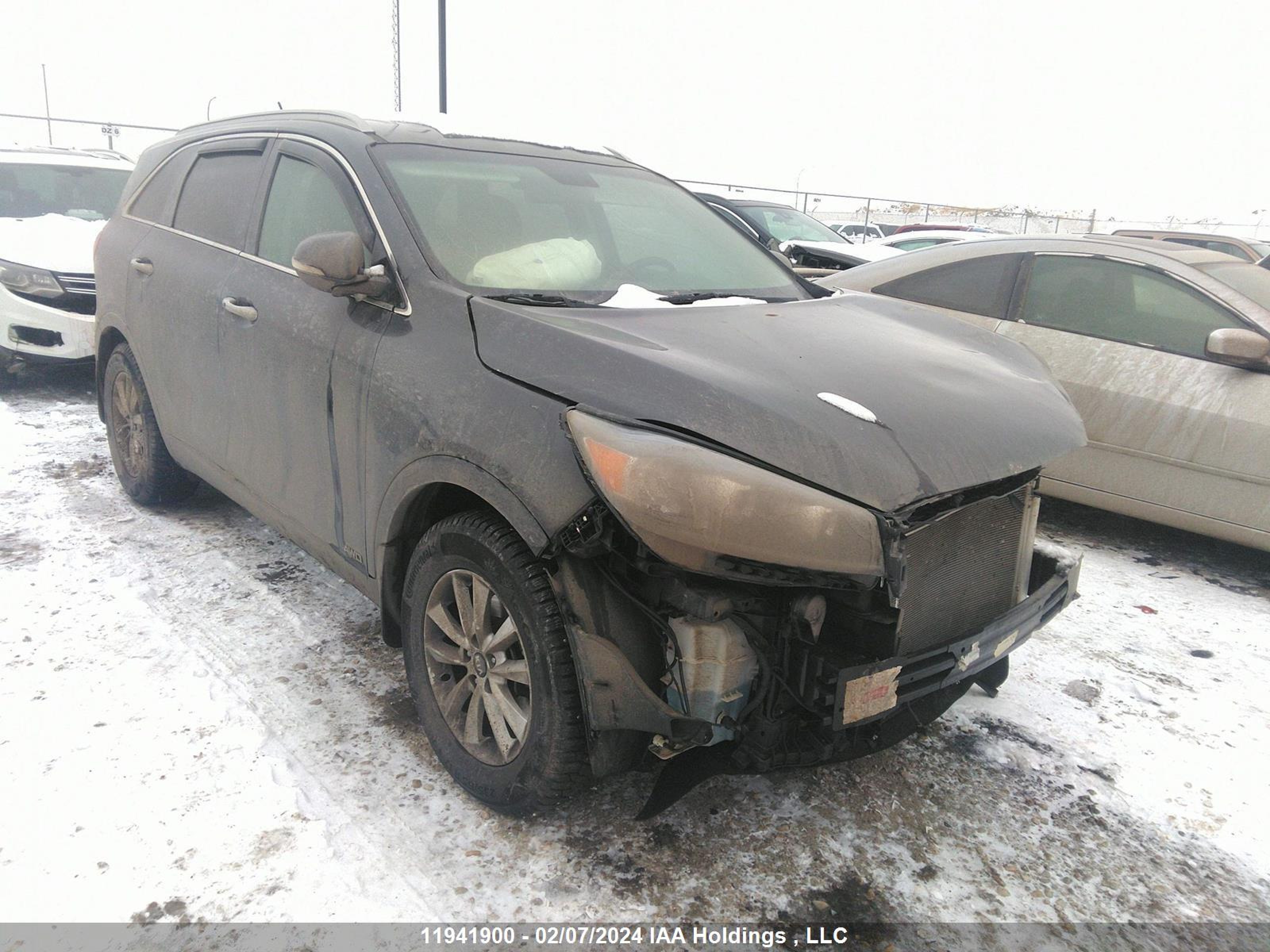 KIA SORENTO 2019 5xypgda31kg468892