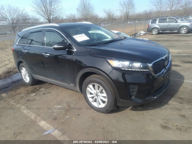 KIA SORENTO 2018 5xypgda31kg520490