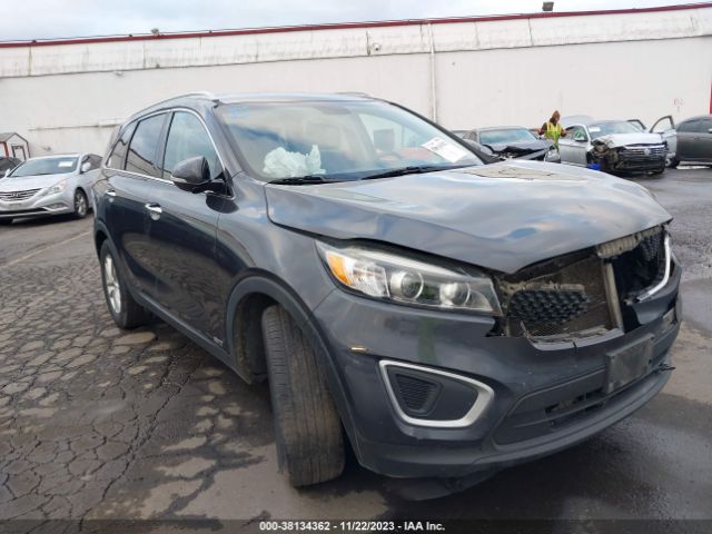 KIA SORENTO 2017 5xypgda32hg294520