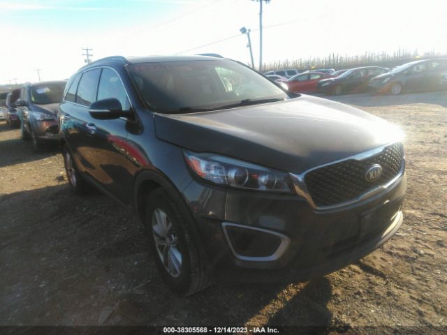 KIA SORENTO 2017 5xypgda32hg326270