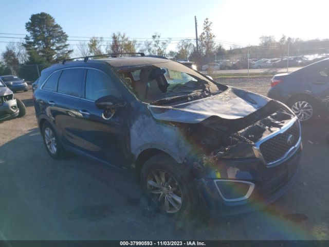 KIA SORENTO 2017 5xypgda32hg334756