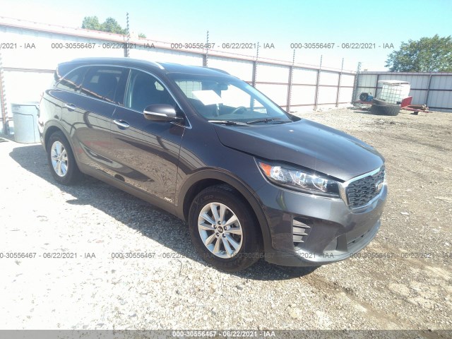 KIA SORENTO 2019 5xypgda32kg454340