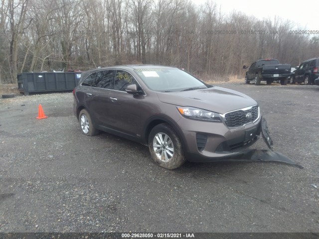 KIA SORENTO 2018 5xypgda32kg529568