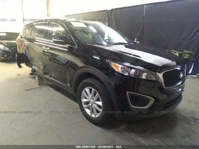 KIA SORENTO 2017 5xypgda33hg262451