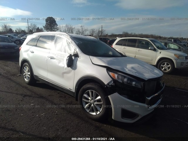 KIA SORENTO 2017 5xypgda33hg294915