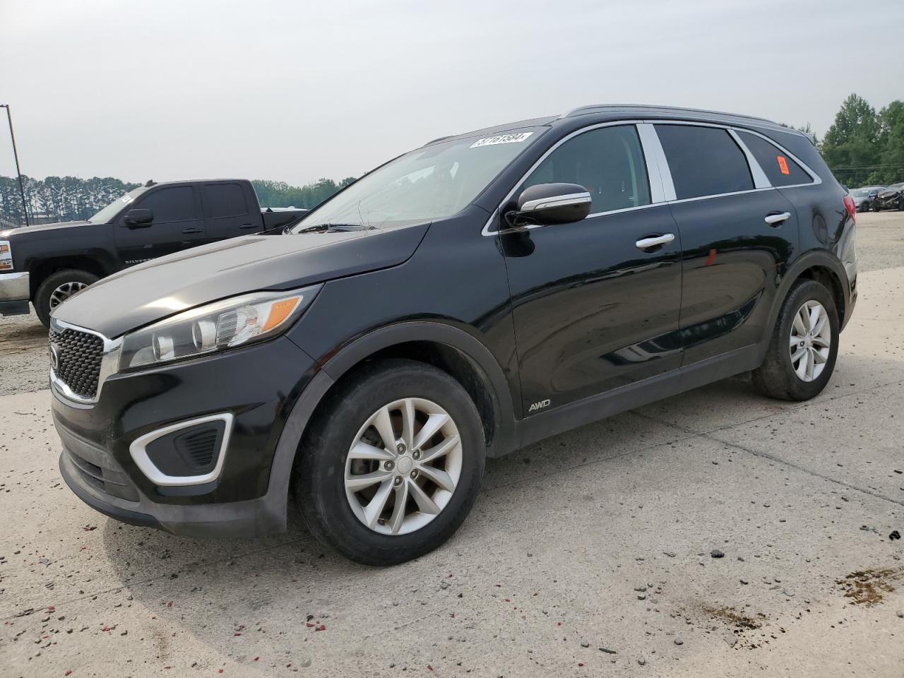 KIA SORENTO 2018 5xypgda33jg338420