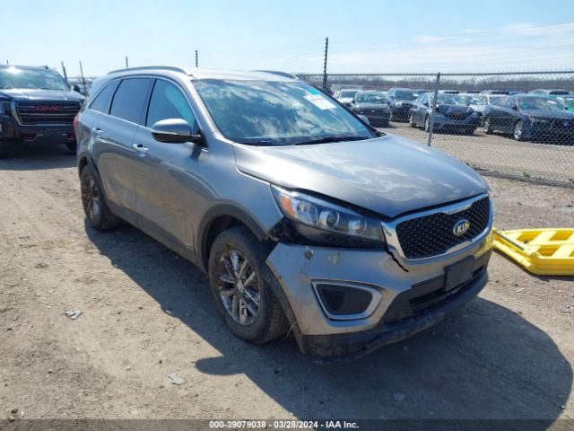 KIA SORENTO 2018 5xypgda33jg369148