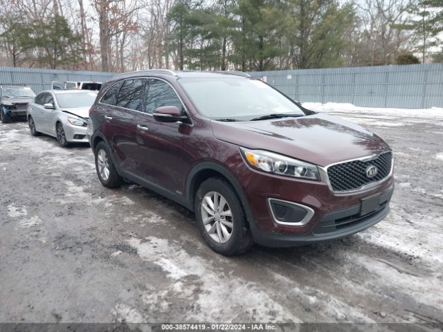 KIA SORENTO 2018 5xypgda33jg370705