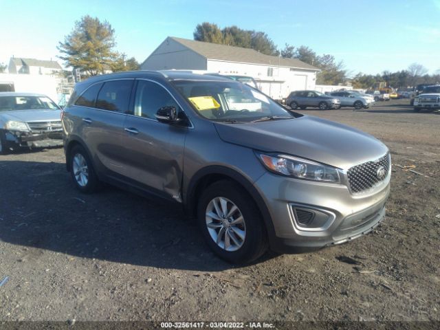 KIA SORENTO 2018 5xypgda33jg413990