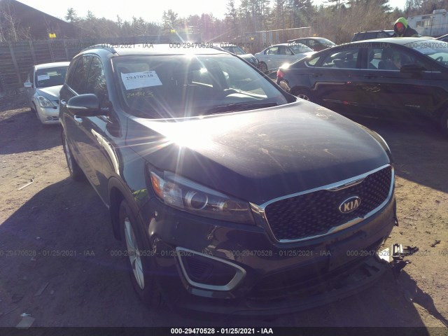 KIA SORENTO 2018 5xypgda33jg414556