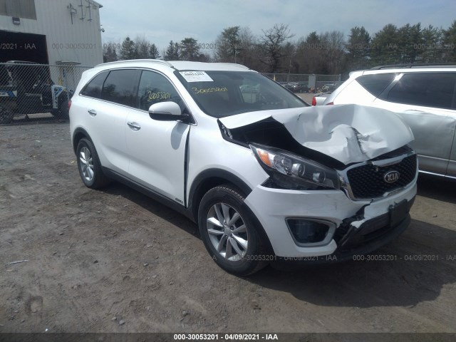 KIA SORENTO 2017 5xypgda34hg246646