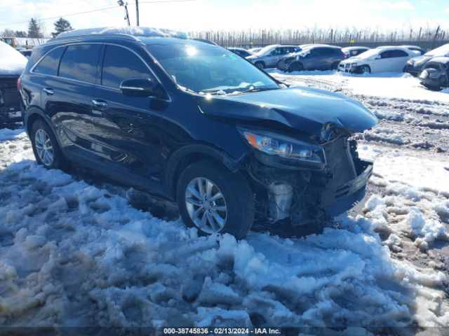 KIA SORENTO 2017 5xypgda34hg329719