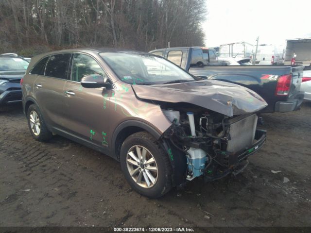 KIA SORENTO 2019 5xypgda34kg480549