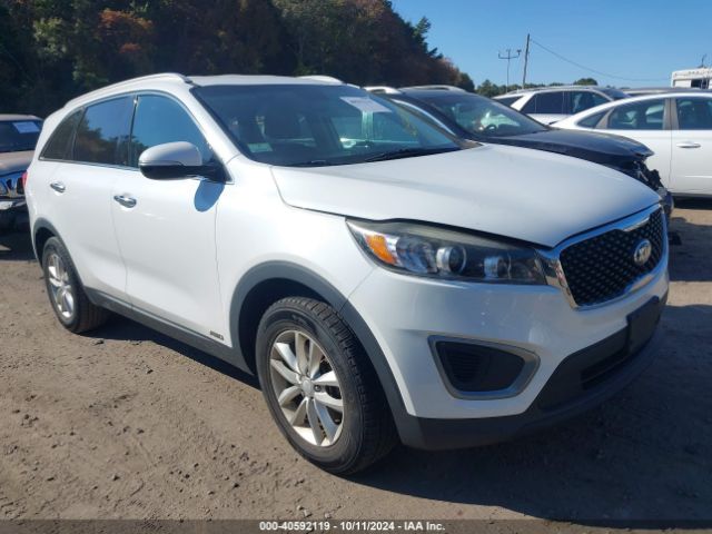 KIA SORENTO 2017 5xypgda35hg192919