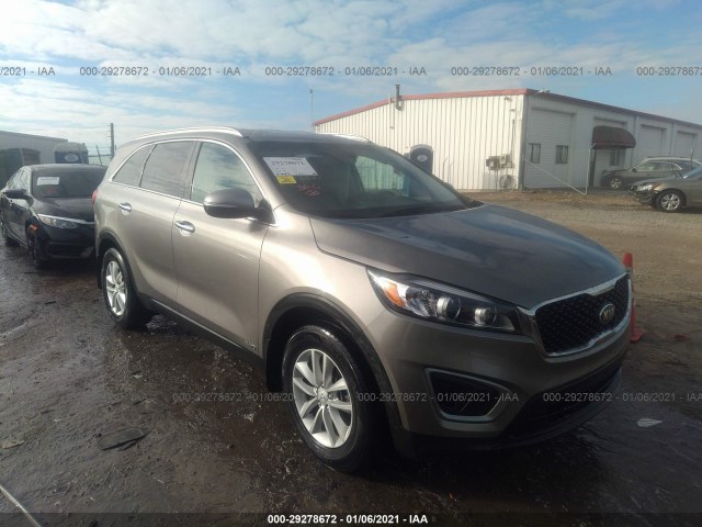 KIA SORENTO 2017 5xypgda35hg198767