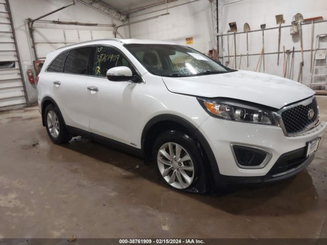 KIA SORENTO 2017 5xypgda35hg325839