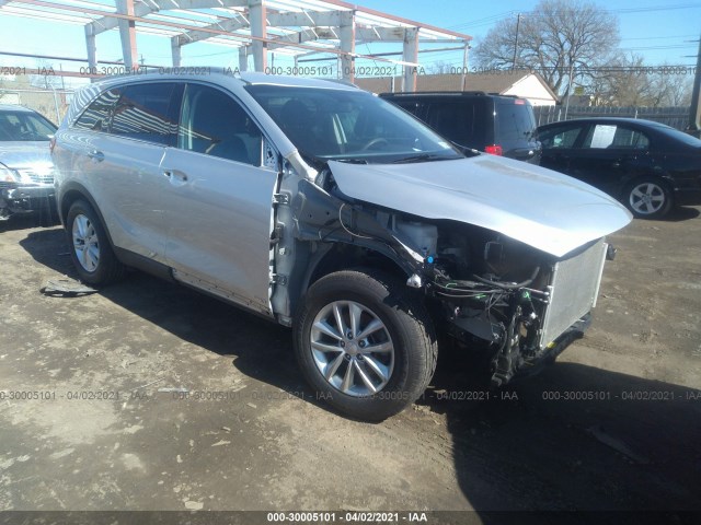 KIA SORENTO 2018 5xypgda35jg405079