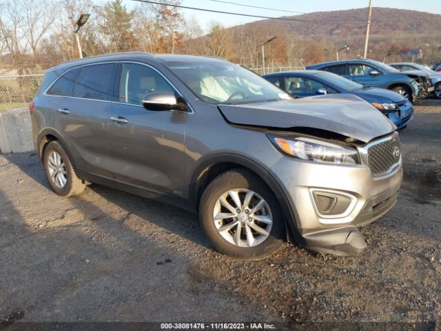 KIA SORENTO 2018 5xypgda35jg409486