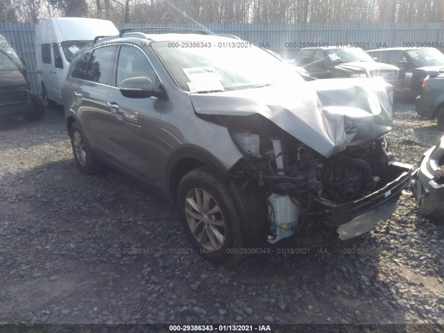 KIA SORENTO 2018 5xypgda35jg411612