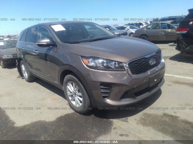 KIA SORENTO 2019 5xypgda35kg472220