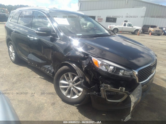 KIA SORENTO 2017 5xypgda36hg265120