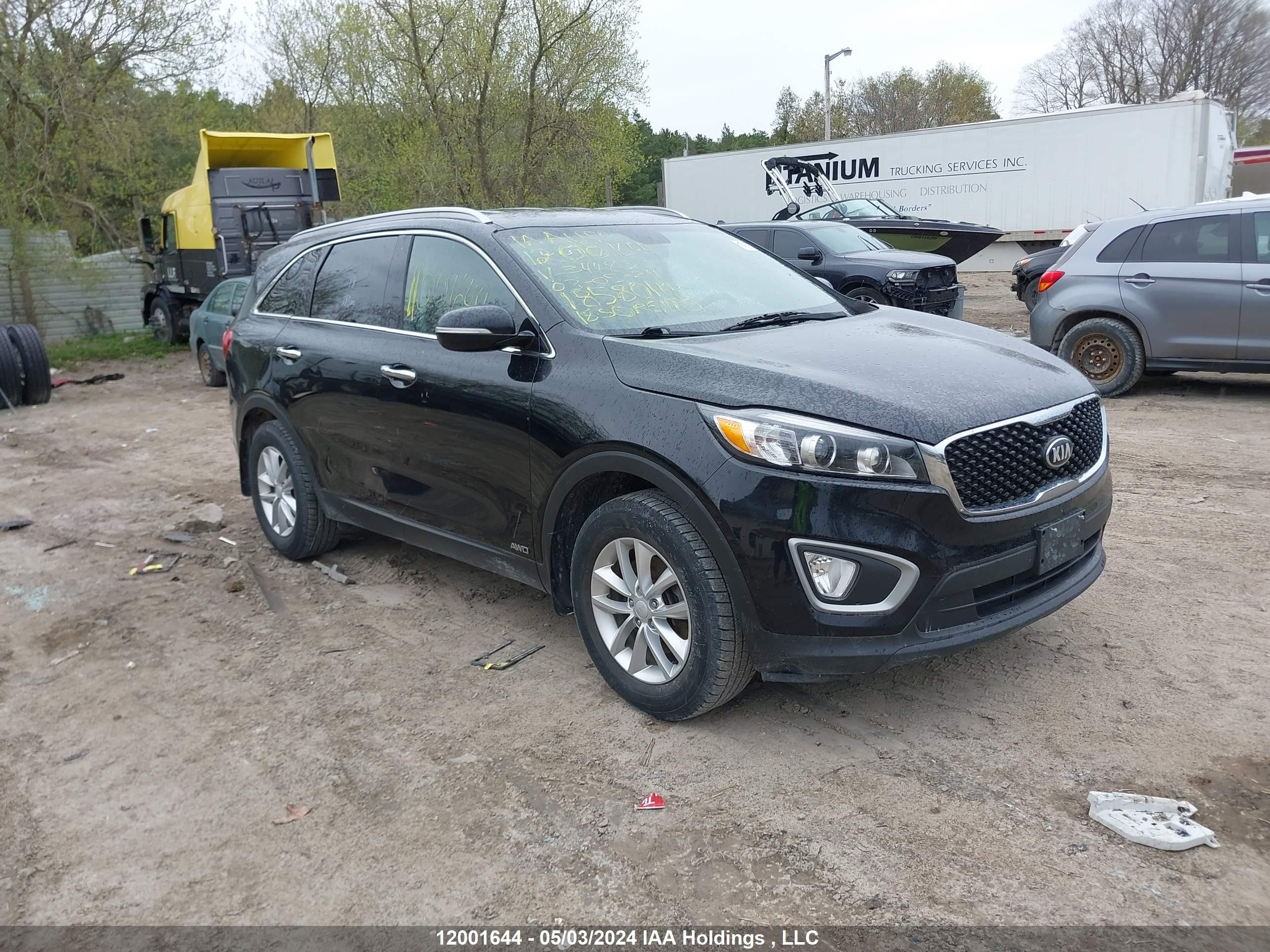 KIA SORENTO 2018 5xypgda36jg344826