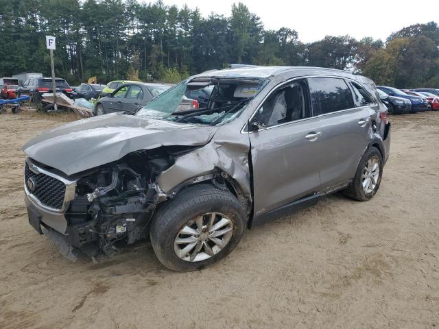 KIA SORENTO LX 2018 5xypgda36jg415216