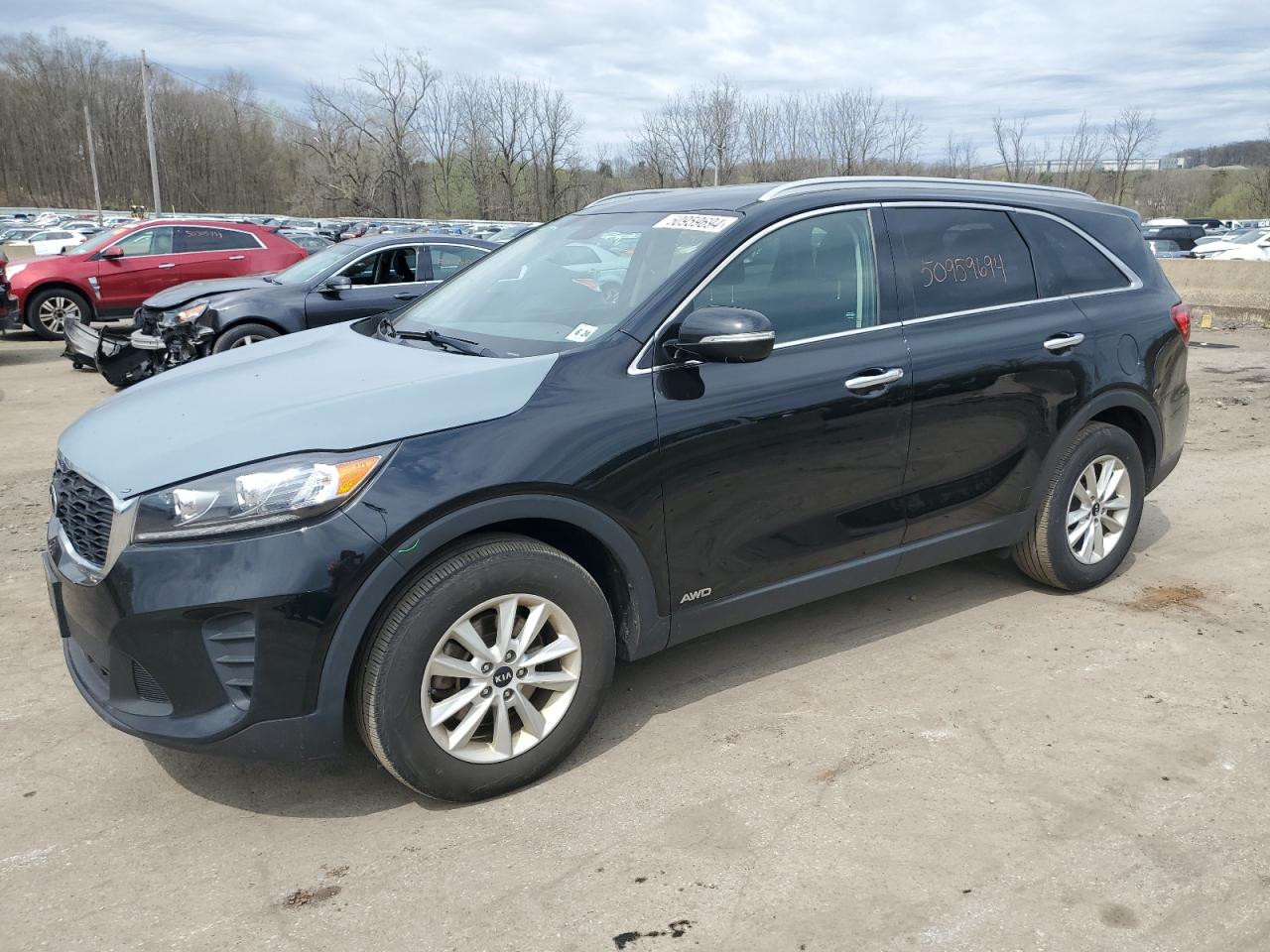 KIA SORENTO 2019 5xypgda36kg591040