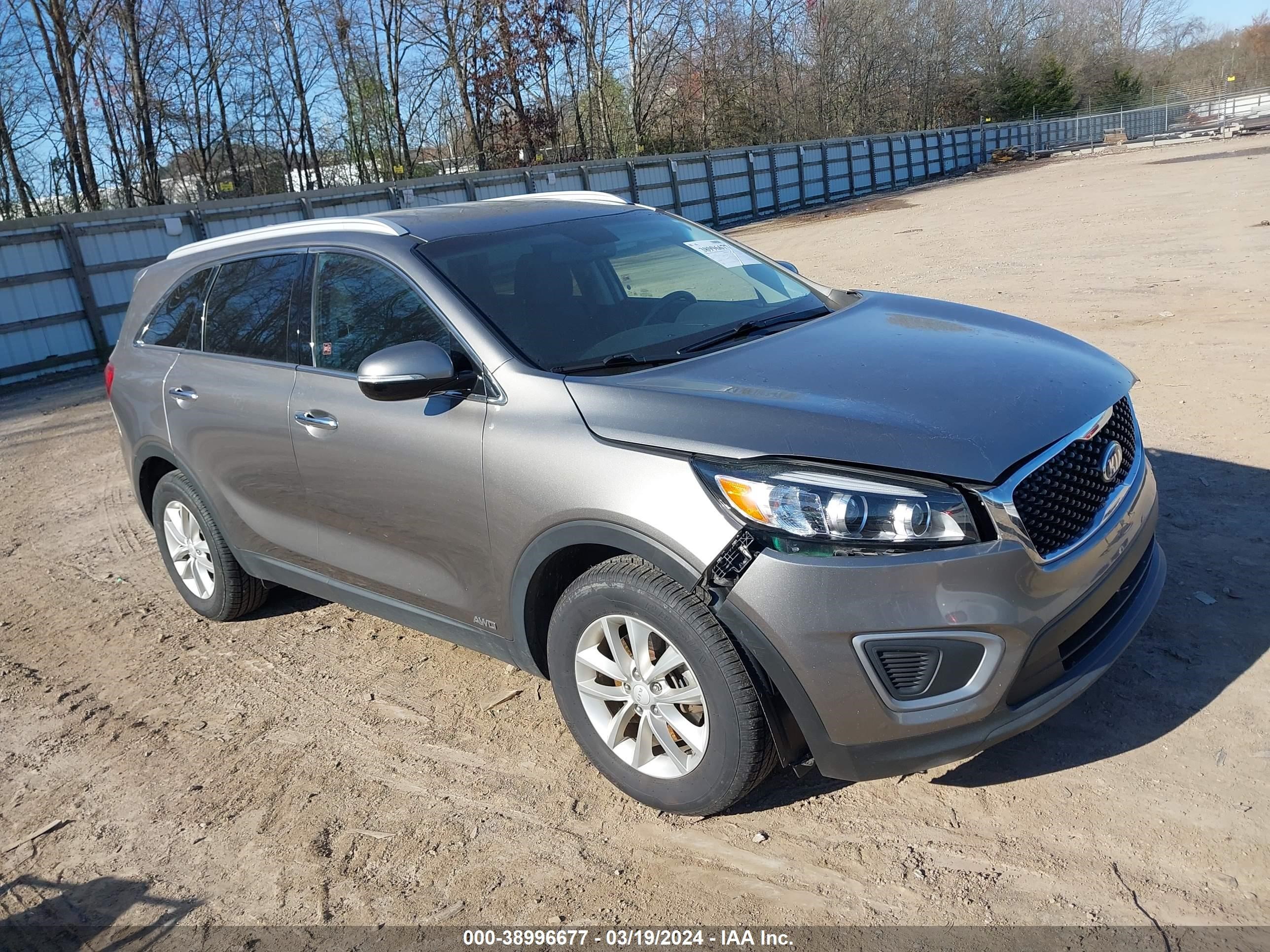 KIA SORENTO 2017 5xypgda37hg246799