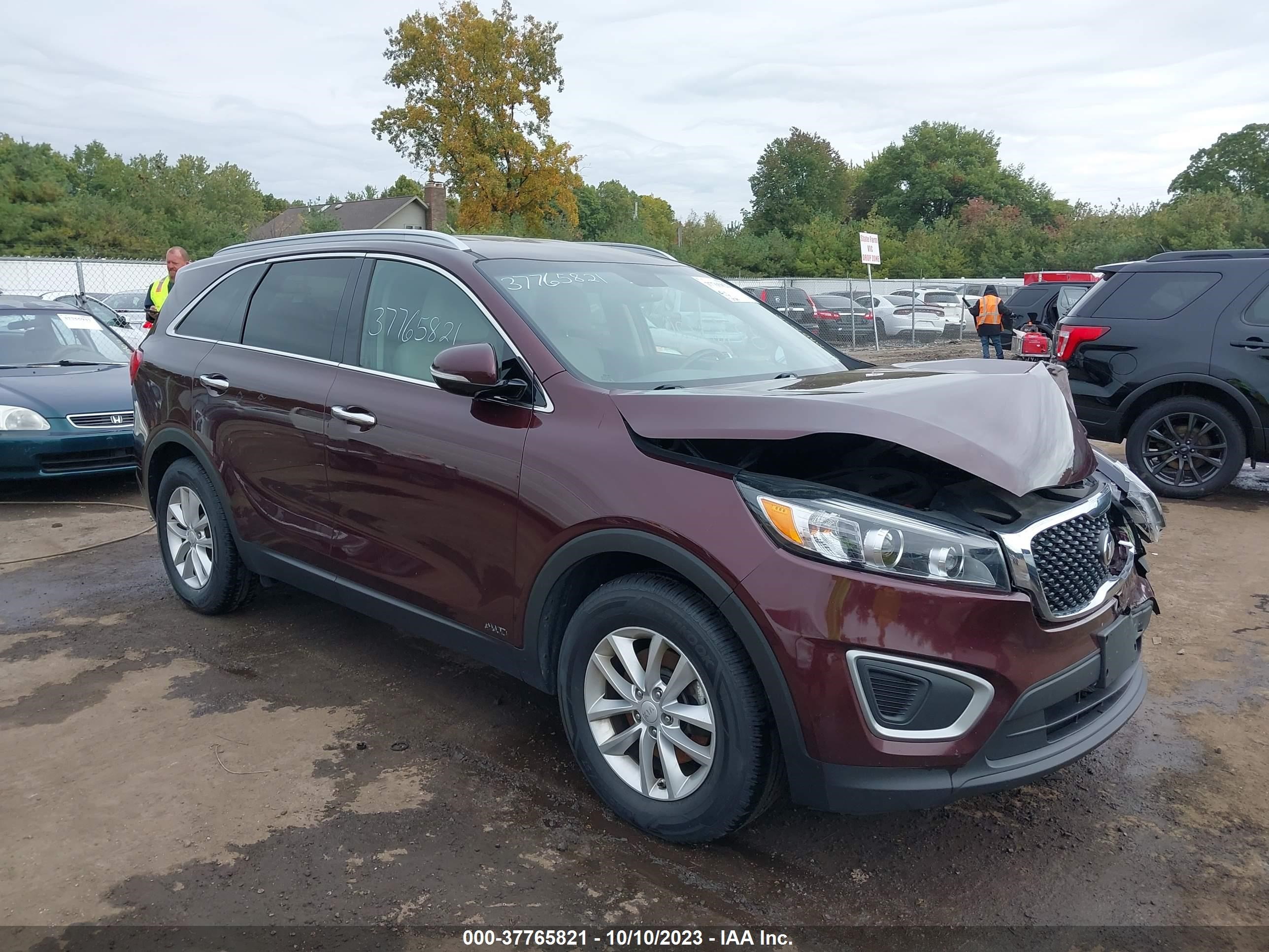 KIA SORENTO 2017 5xypgda37hg259701